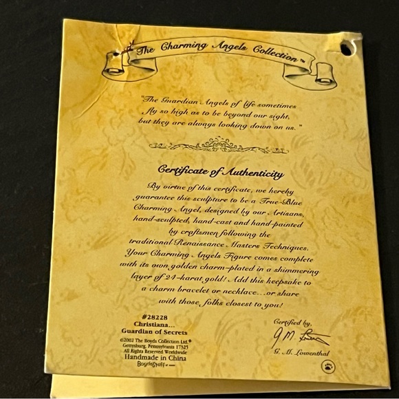 Christiana Guardian of Secrets Sculpted Pendant The Charming Angels Collection - Picture 3 of 10